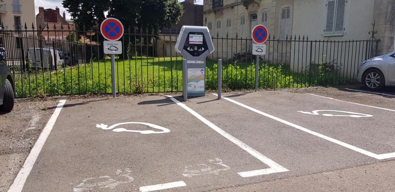 Les Petites Forges Apartment Auxonne Bagian luar foto